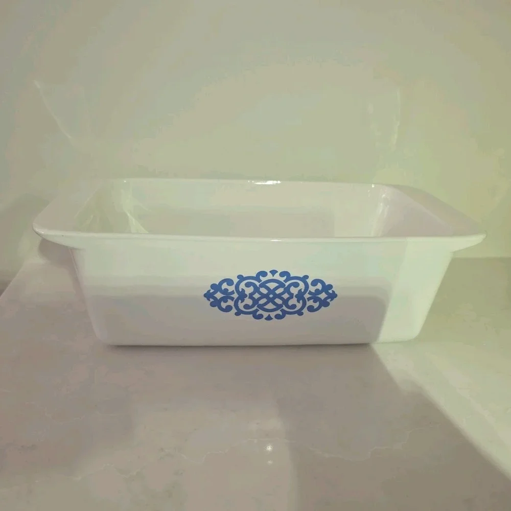 VINTAGE Corning Ware Shell Oil Promo Blue Medallion P-315-B 9